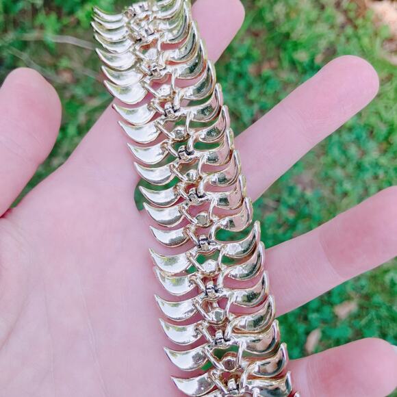 VTG Signed Kramer Mid Century Bracelet Gold Tone Faux Pearl Link Old Hollywood - Picture 6 of 16